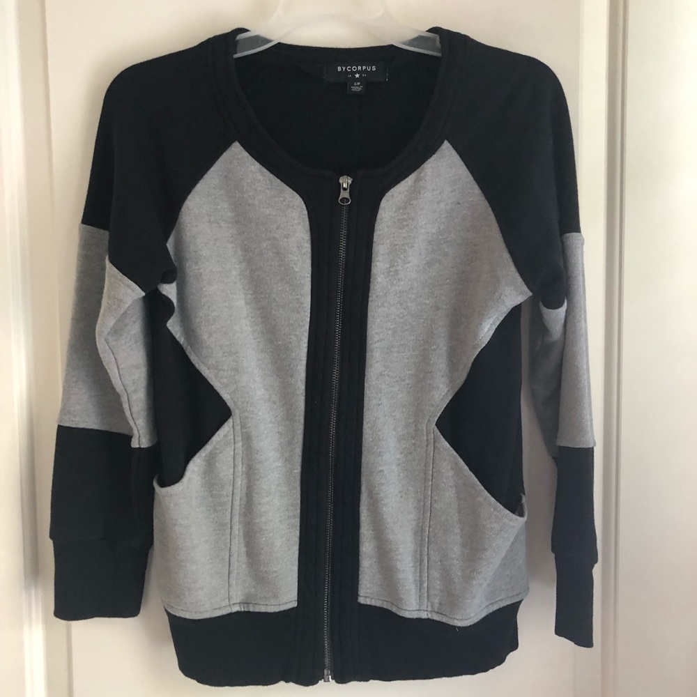 Cozy sweatshirt zip top